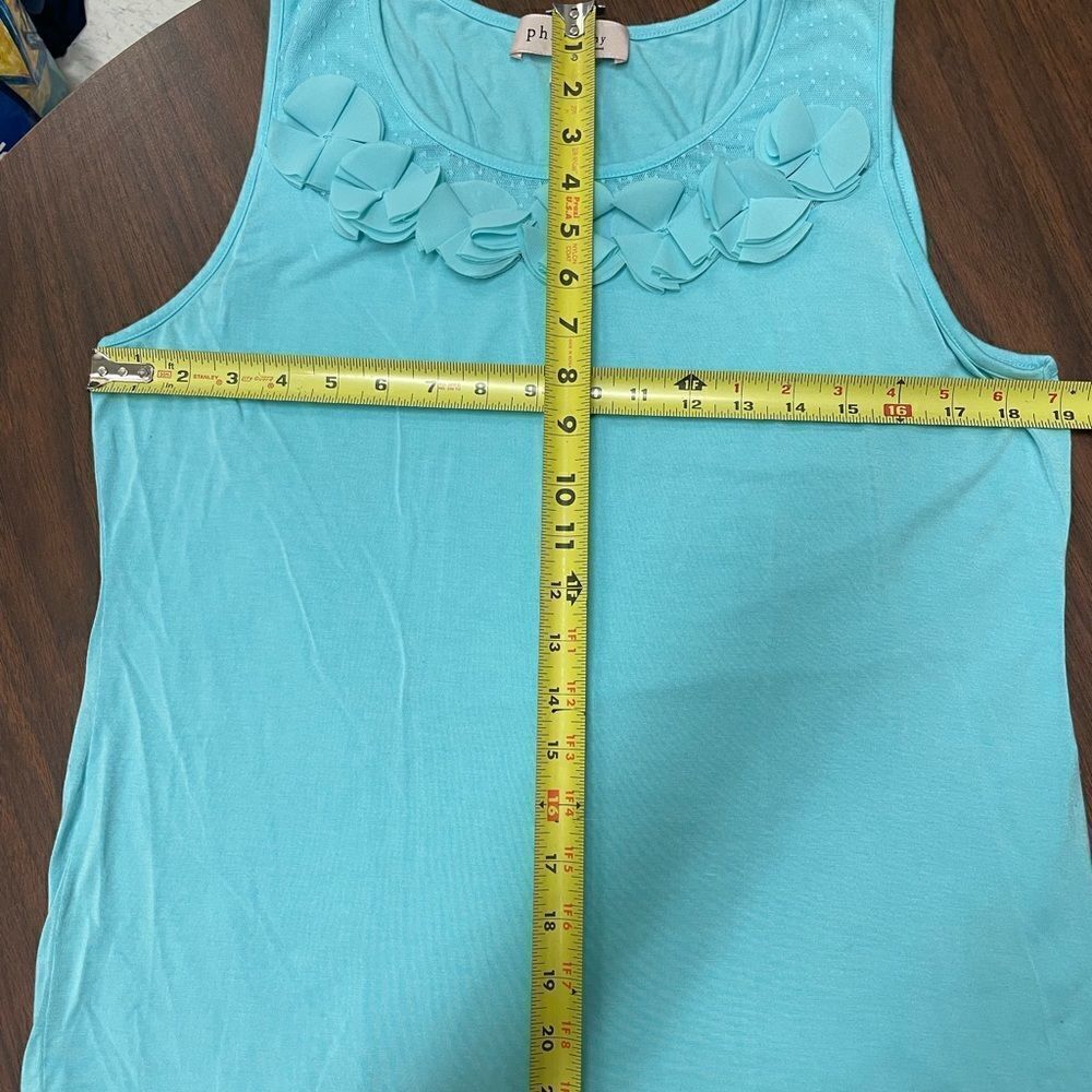 Ladies blue tank size XL